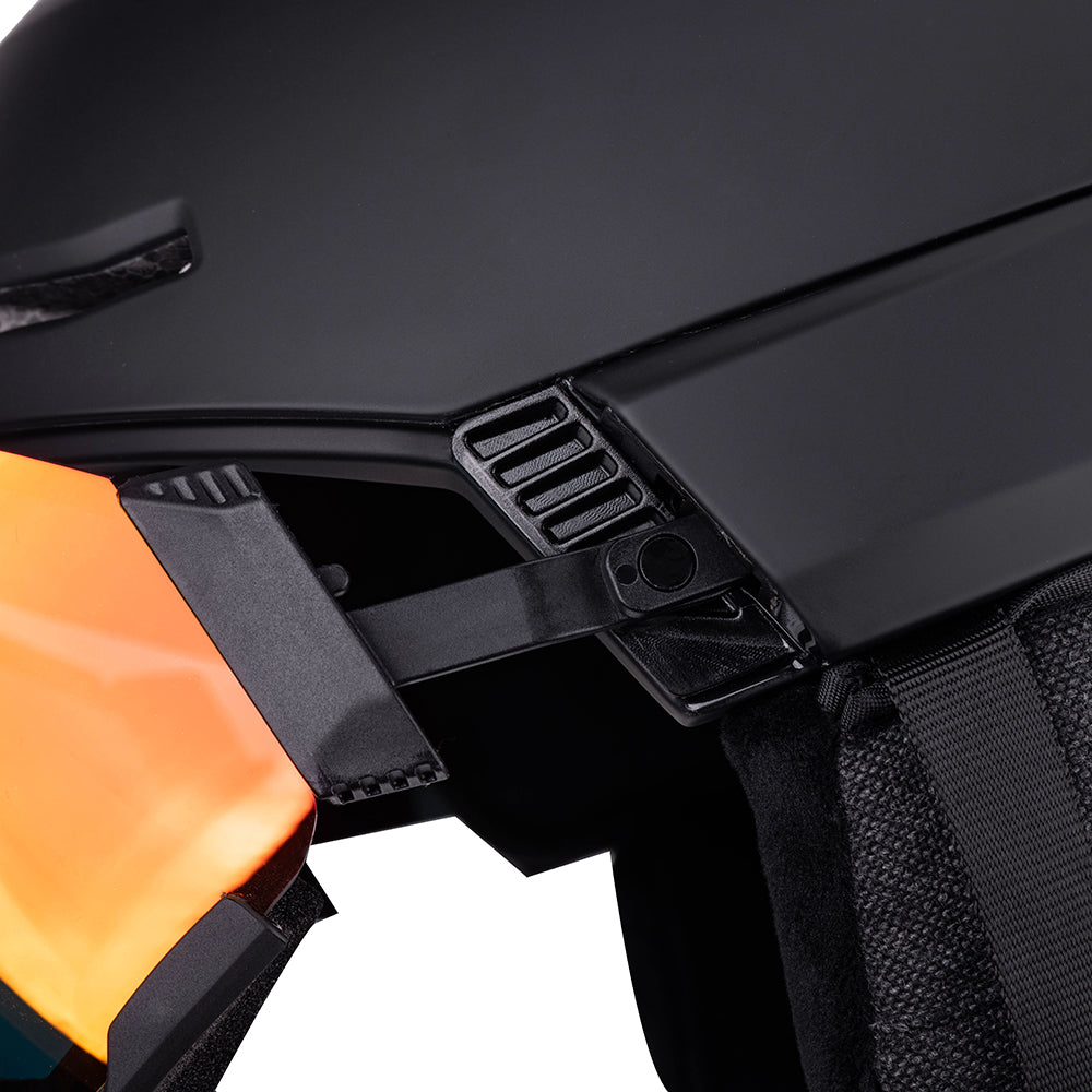 UWALK S008G Ski Helmet with Integrated goggle